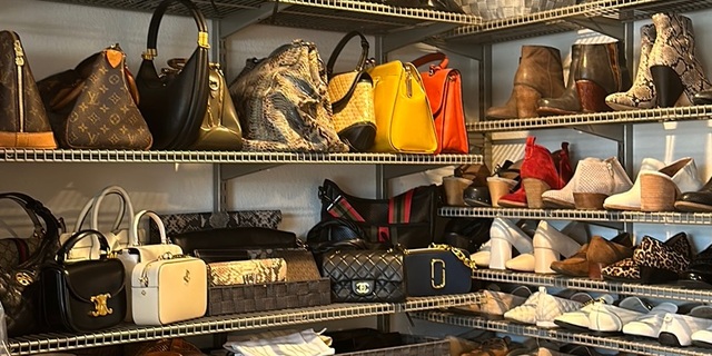 Poshmark banner for @hells